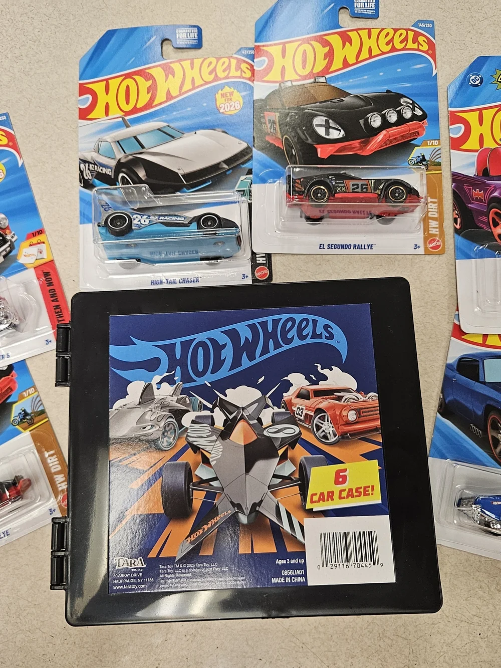 Hot Wheels 6-Car Black Storage Case AND 6 Hot Wheel Cara!! - Official Brand